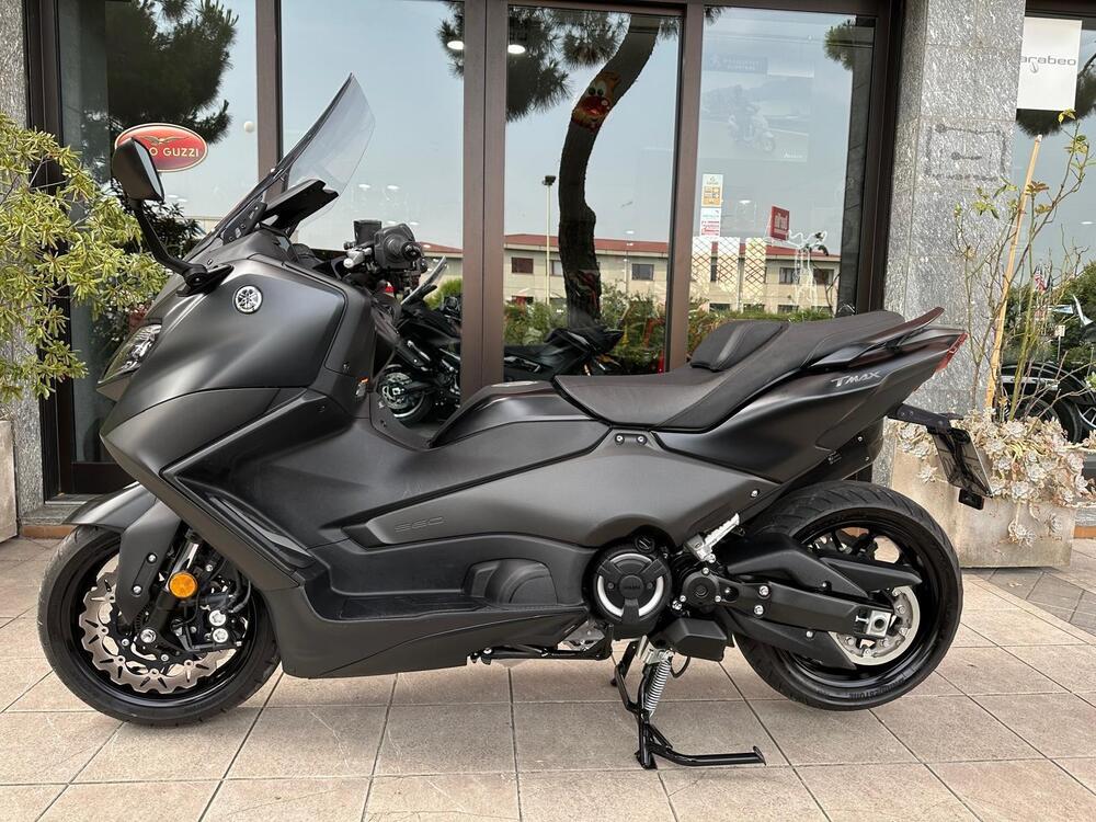 Yamaha T-Max 560 (2022 - 24) (2)