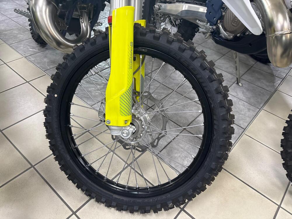 Husqvarna TC 125 (2024) (2)