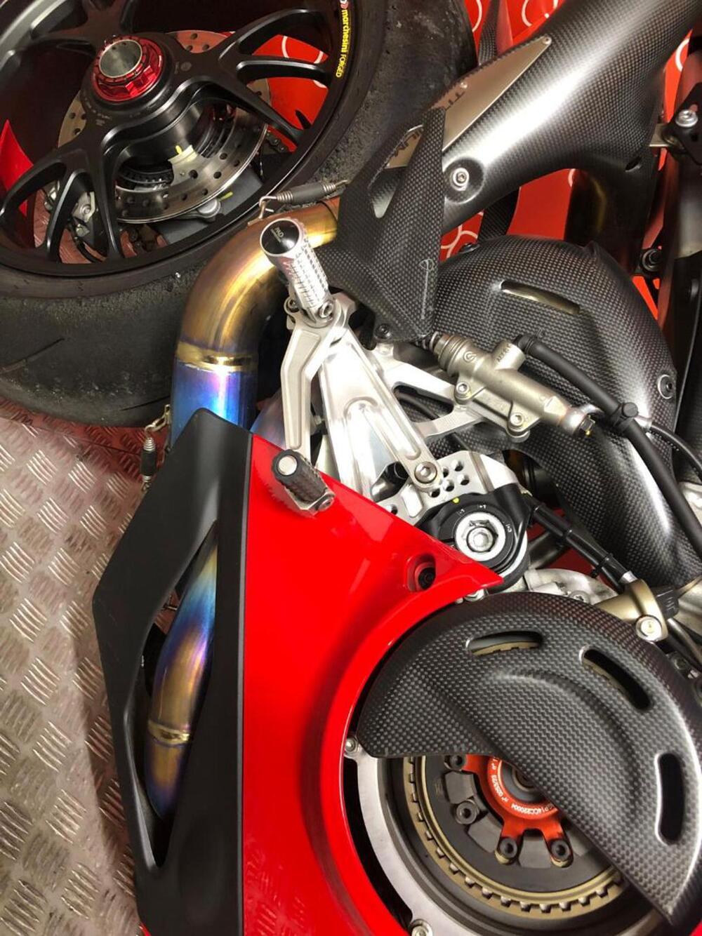 Ducati Panigale V4 R (2023 - 24) (7)