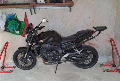 Yamaha FZ1 (2006 - 16) usata
