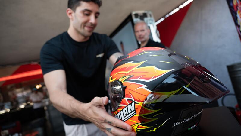 SBK 2025. GP Emilia Romagna a Misano. Nolan ha presentato il casco replica di Andrea Iannone