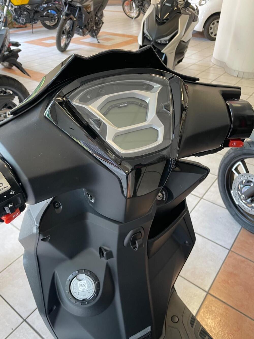 Kymco Agility 125 S (2022 - 26) (3)