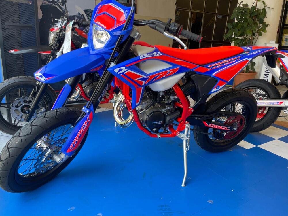 Betamotor RR 50 Motard Track (2021 - 25) (2)