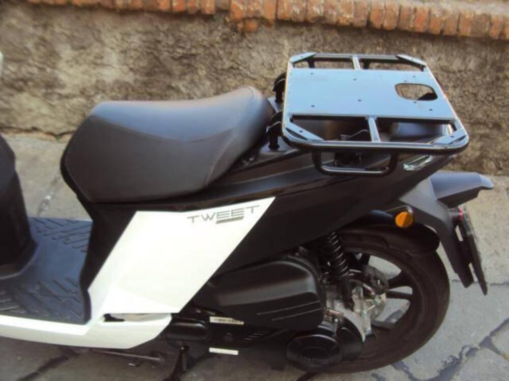 Peugeot Tweet 125i Cargo (2022 - 25) (5)