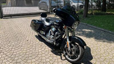 Harley-Davidson 1690 Street Glide (2011 - 13) - FLHX usata