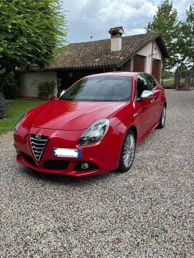 Alfa Romeo Giulietta 1.4 Turbo multiair Distinctive 170cv E6 del 2016 usata a Molvena