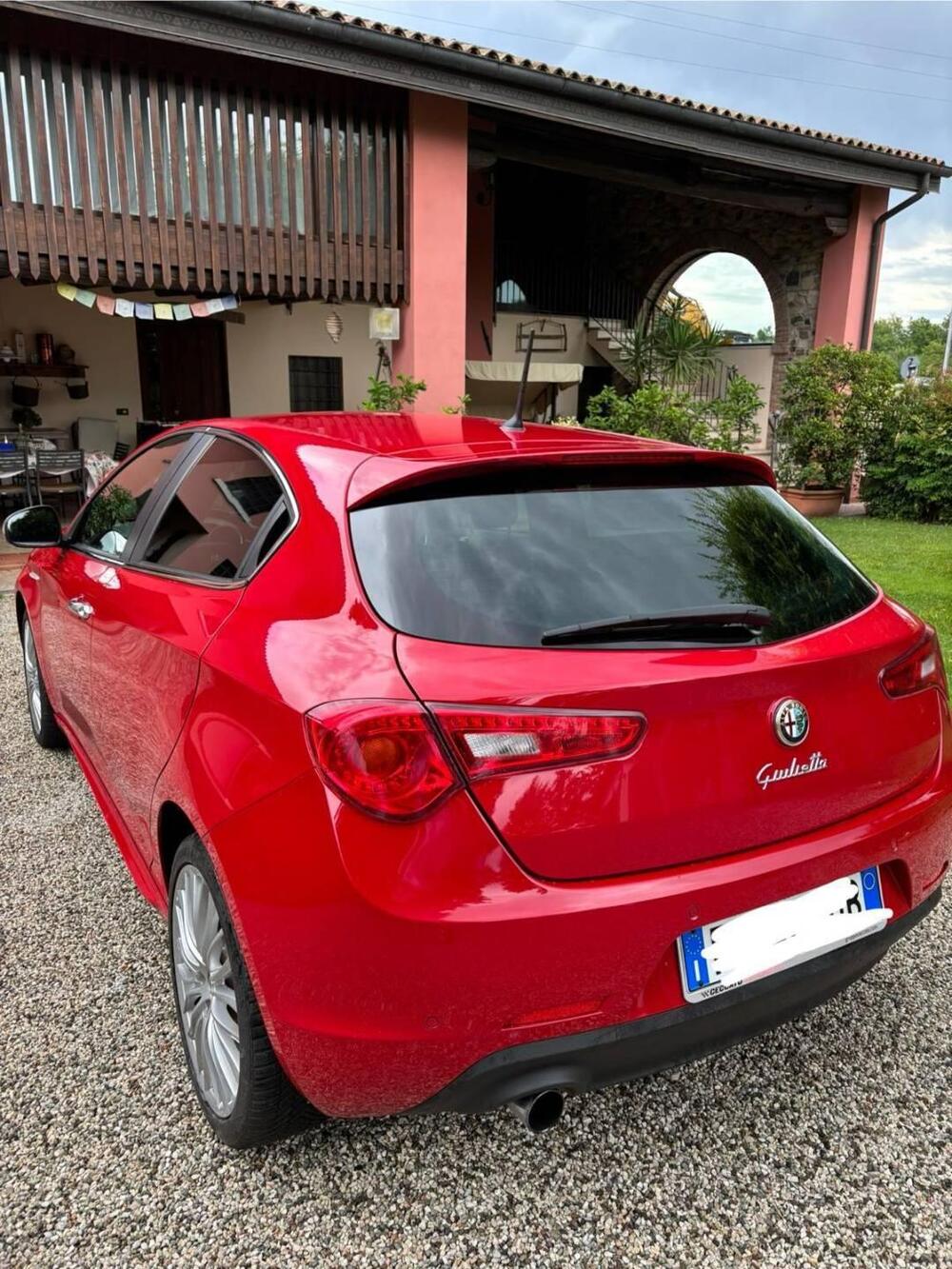 Alfa Romeo Giulietta usata a Vicenza (3)