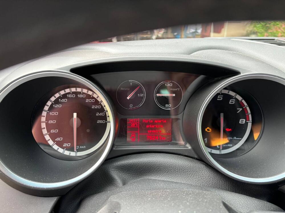 Alfa Romeo Giulietta usata a Vicenza (4)