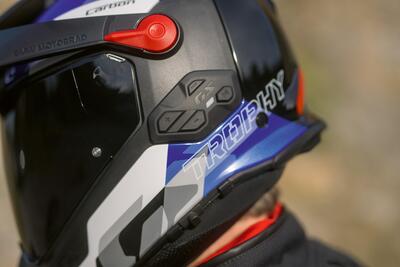 Casco BMW GS Rallye Carbon con ConnectedRide COM P1 GS
