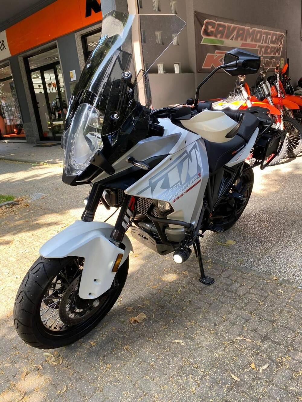 KTM 1290 Super Adventure T (2017) (17)