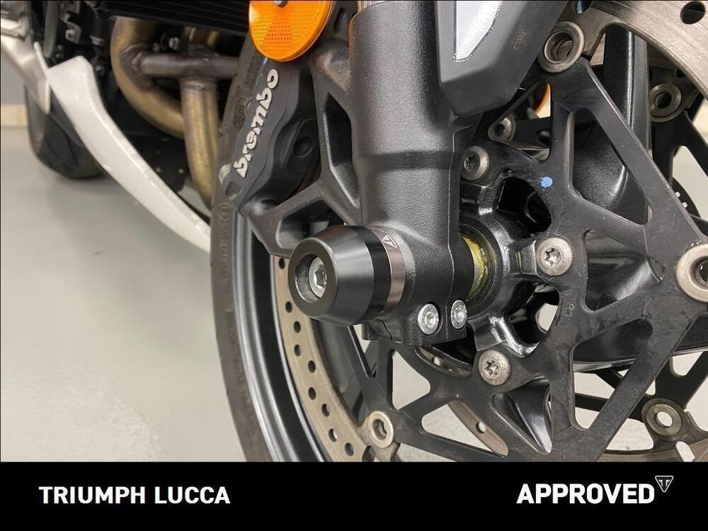 Triumph Street Triple 765 R (2023 - 25) (7)