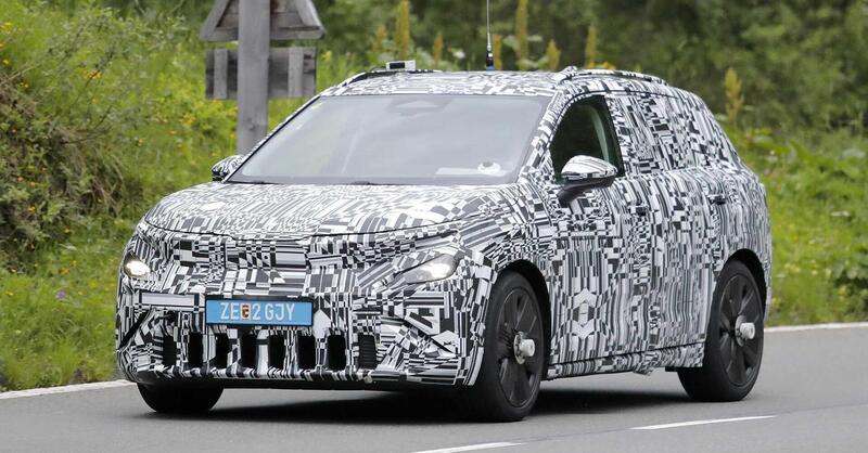 Skoda Epiq: avvistato il SUV urbano 100% elettrico che coster&agrave; circa 25.000 euro [Foto Spia]