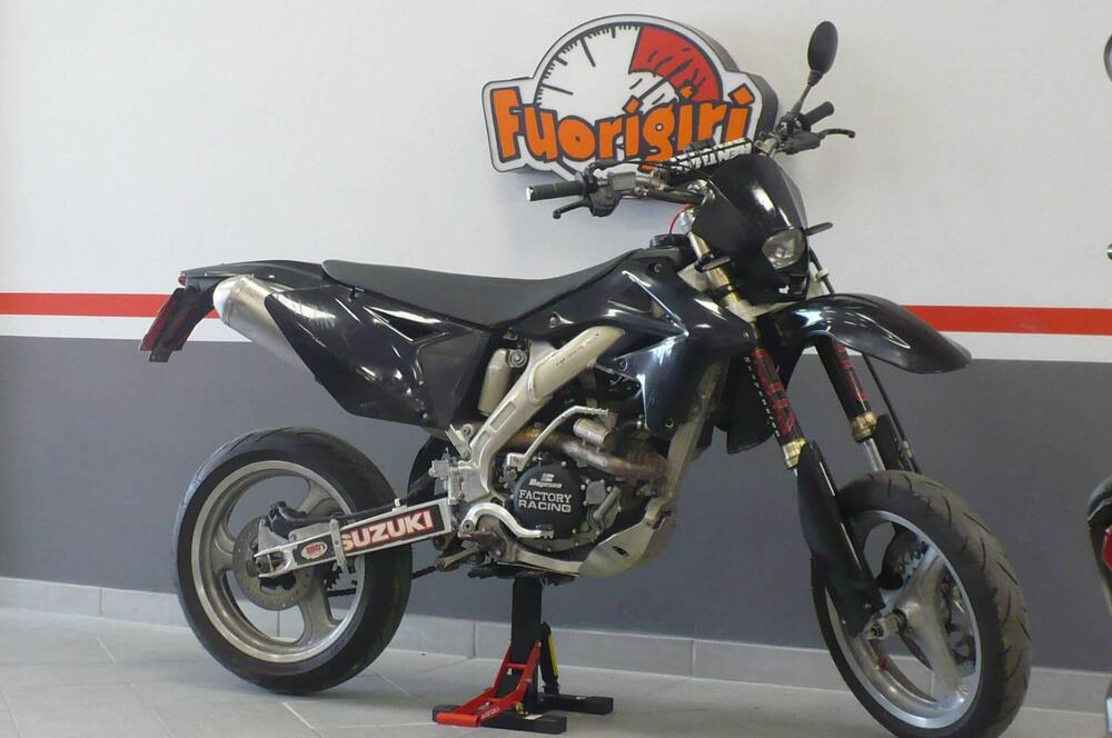 Suzuki RM-Z 250 Valenti Racing (2006 - 07) (10)