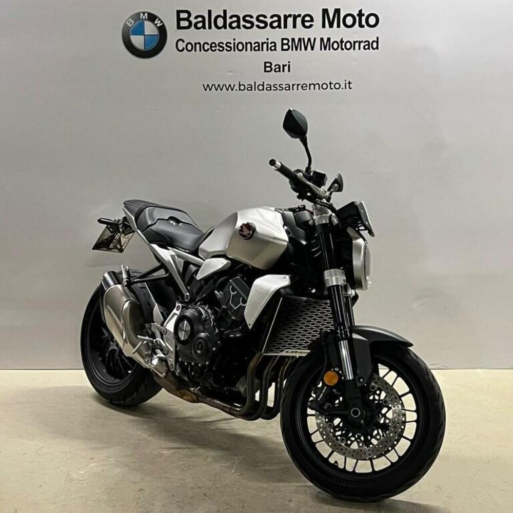 Honda CB 1000 R (2021 - 25) (2)