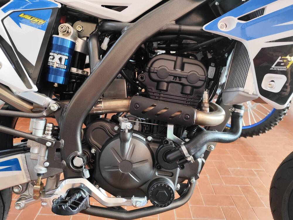 Valenti Racing SM 125 Z (2023 - 26) (7)