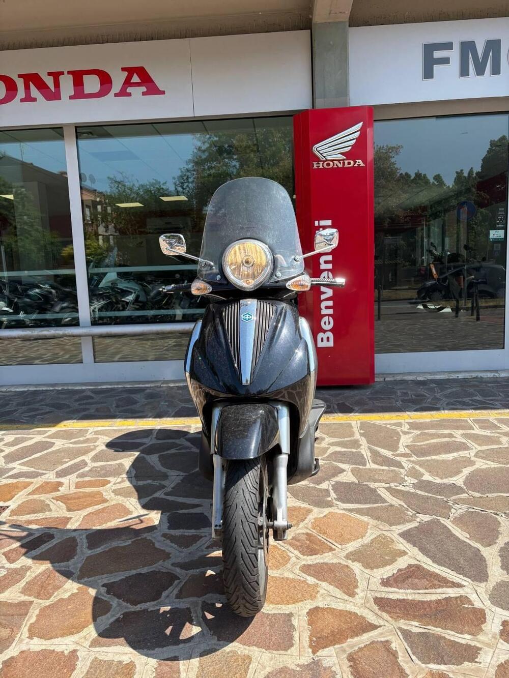 Piaggio Beverly Tourer 400 (2008 - 11) (4)