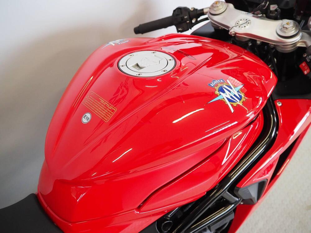 MV Agusta F3 800 Rosso (2021 - 23) (3)
