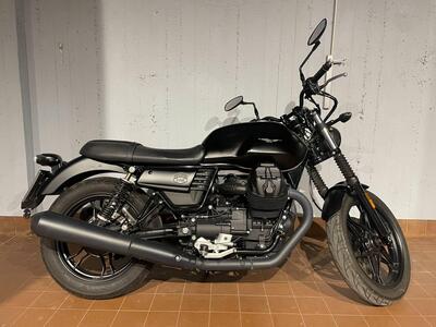 Moto Guzzi V7 III Stone (2017 - 20) usata