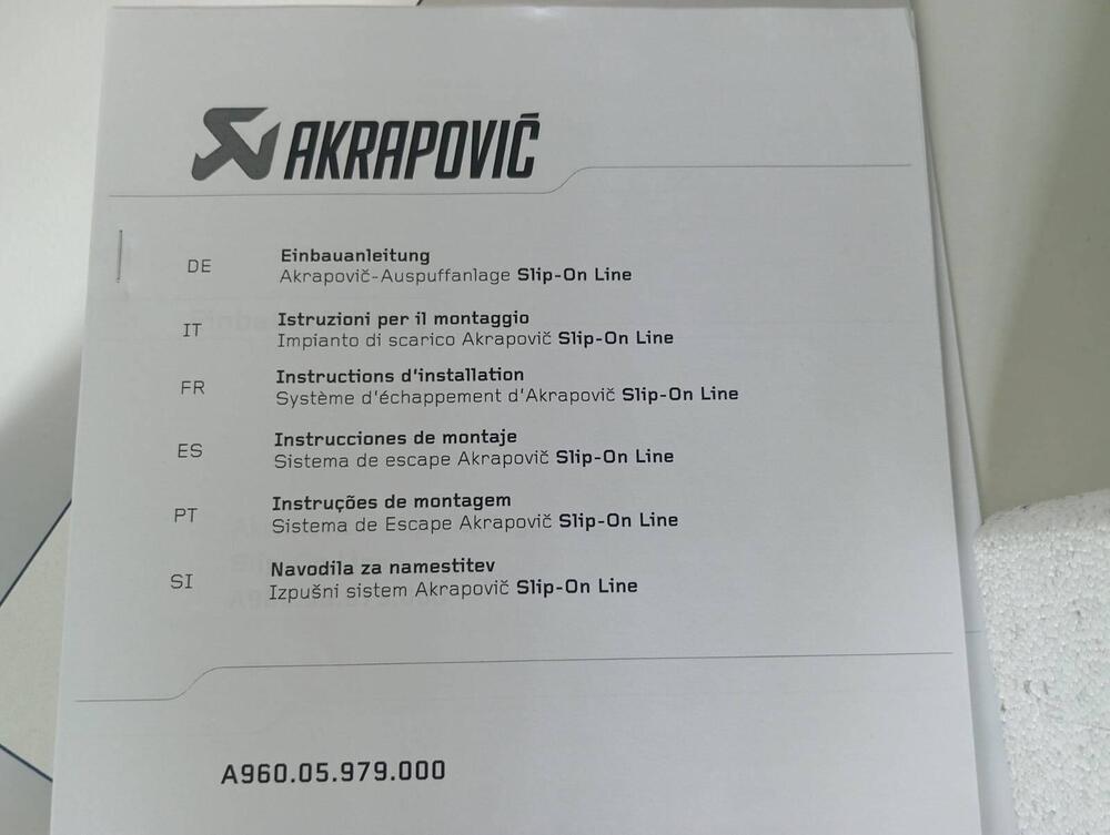 Akrapovic Slip‑On (2)