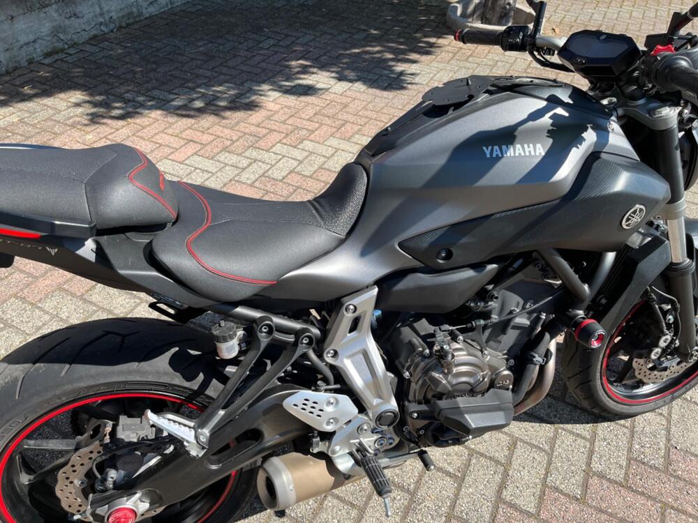 Yamaha MT-07 (2014 - 16) (14)