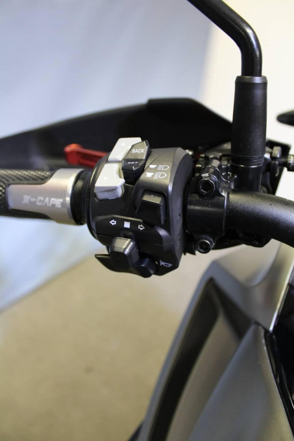 Moto Morini X-Cape 650 (2021 - 25) (10)