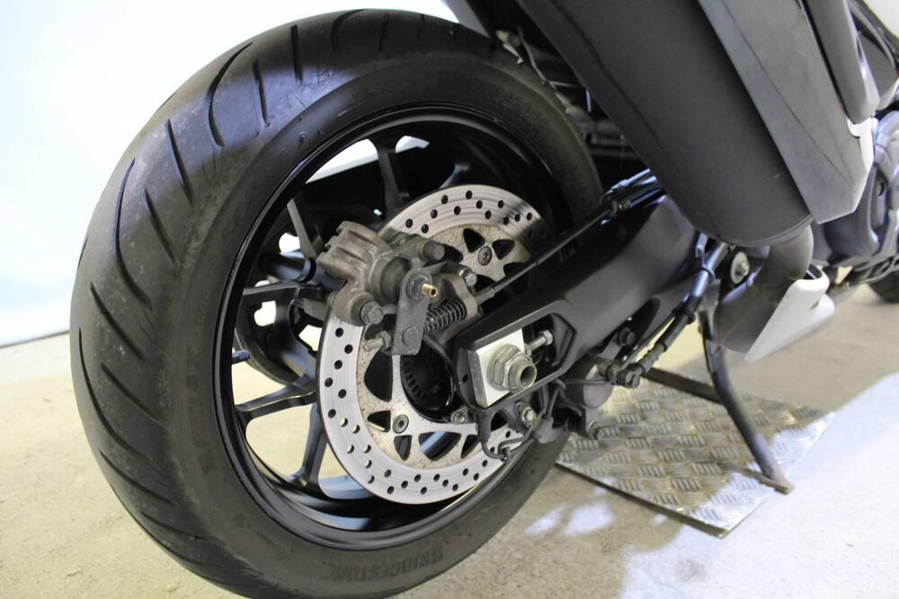 Yamaha T-Max 560 Tech Max (2022 - 24) (6)