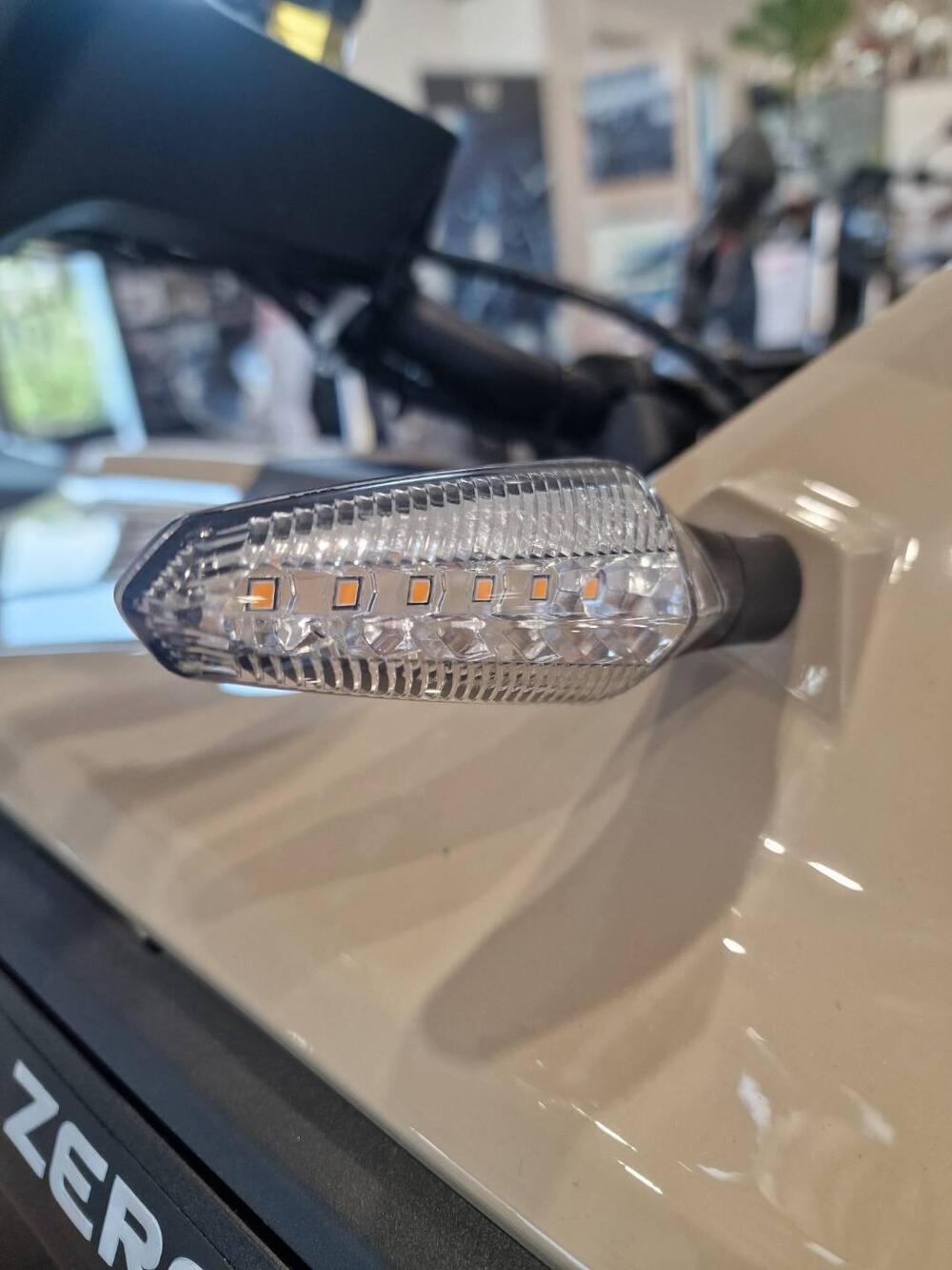 Zero DS (2024 - 25) (9)