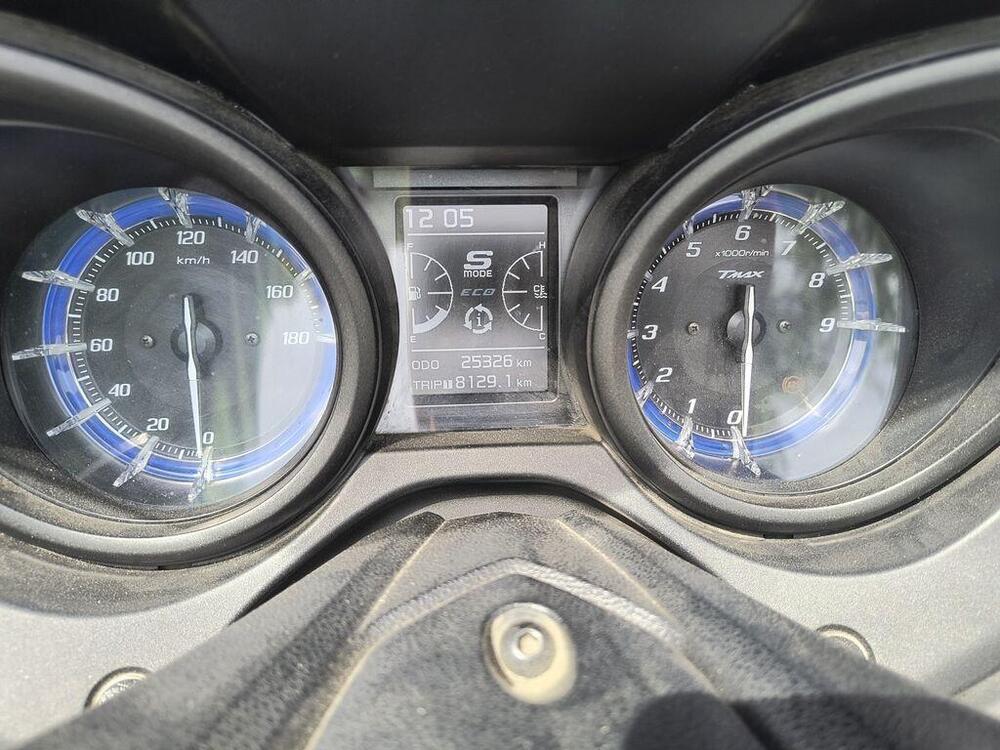 Yamaha T-Max 560 (2020 - 21) (2)
