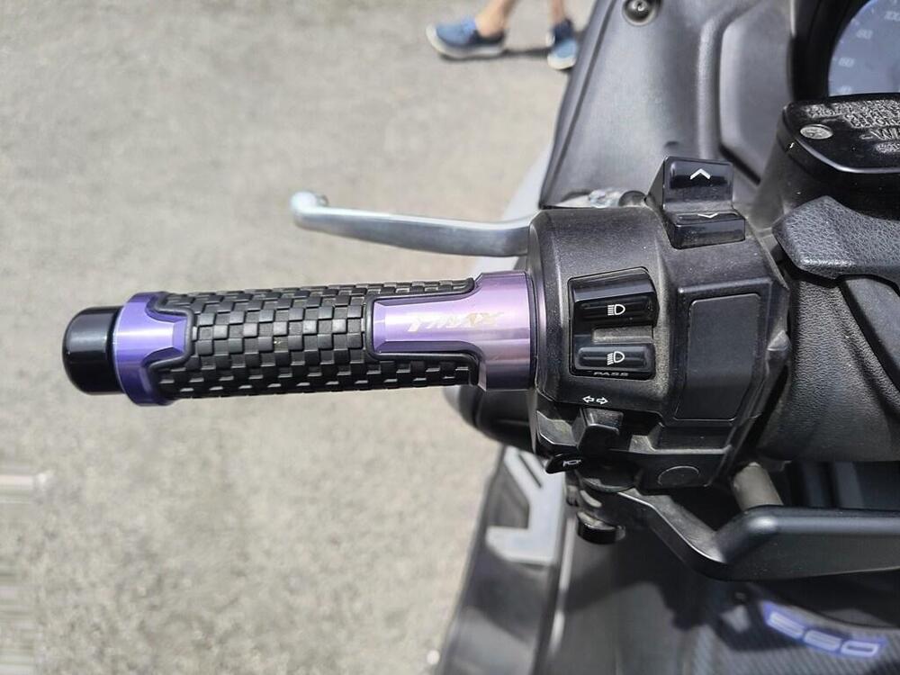 Yamaha T-Max 560 (2020 - 21) (5)