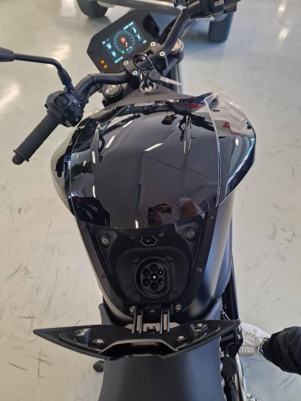 Zero SR-F (2019 - 25) (6)