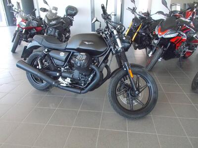 Moto Guzzi V7 Stone (2021 - 24) usata