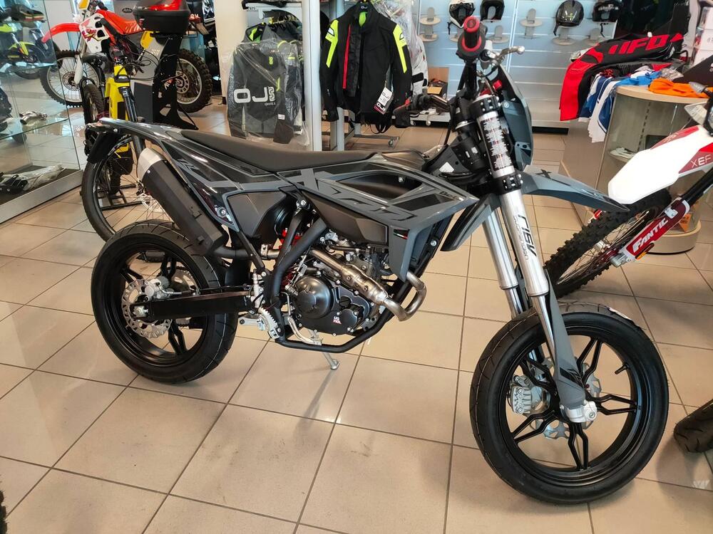 Betamotor RR 125 4T Motard T - X Special Edition (2025)