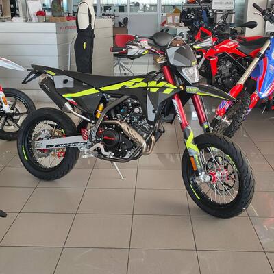 Fantic Motor XMF 125 Competition (2025) nuova