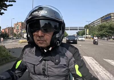 Recensito HJC F100: il casco modulare in carbonio che non ti aspetti [VIDEO]