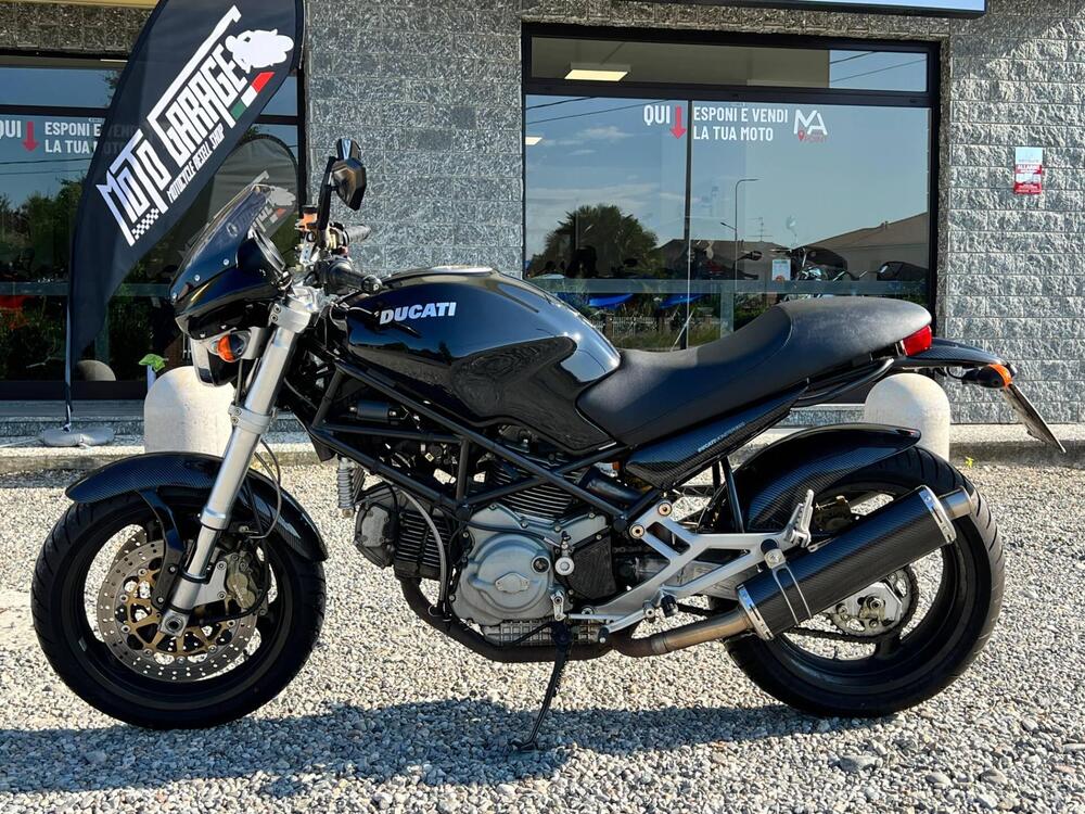 Ducati Monster 900 I.E. (1999 - 02) (4)