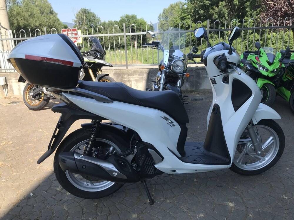 Honda SH 150 i (2017 - 19) (3)