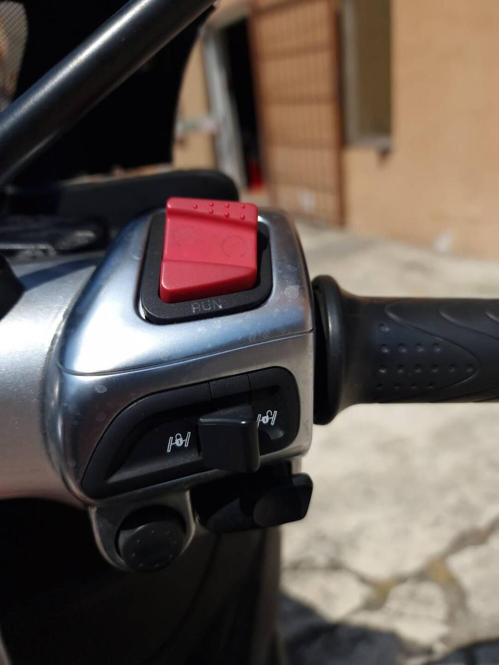 Piaggio Mp3 300 ie Yourban LT (2011 - 16) (10)