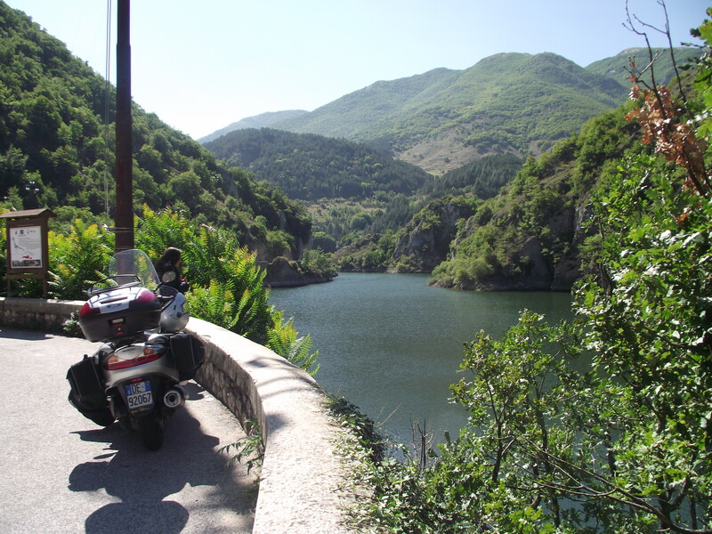 Viaggi in moto: da Roma alle Gole del Sagittario