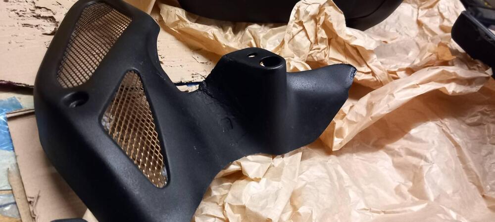 Carena rsv 1000 Aprilia (3)