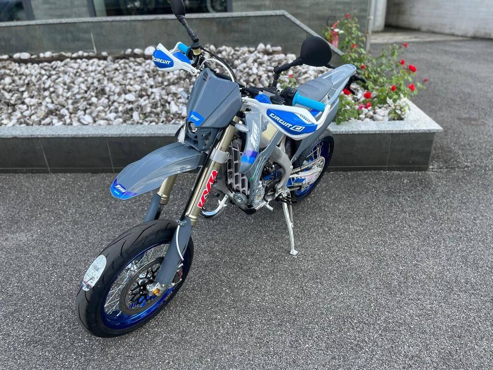 Tm Moto SMR 125 ES Fi 2T (2025) (5)