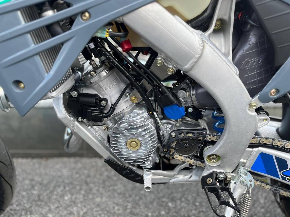 Tm Moto SMR 125 ES Fi 2T (2025) (6)