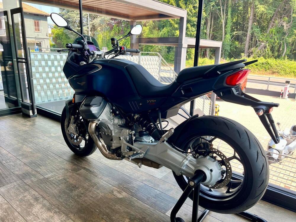 Moto Guzzi V100 Mandello (2025 - 26) (5)