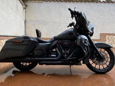 Harley-Davidson 117 Street Glide (2018 - 20) - FLHXSE usata