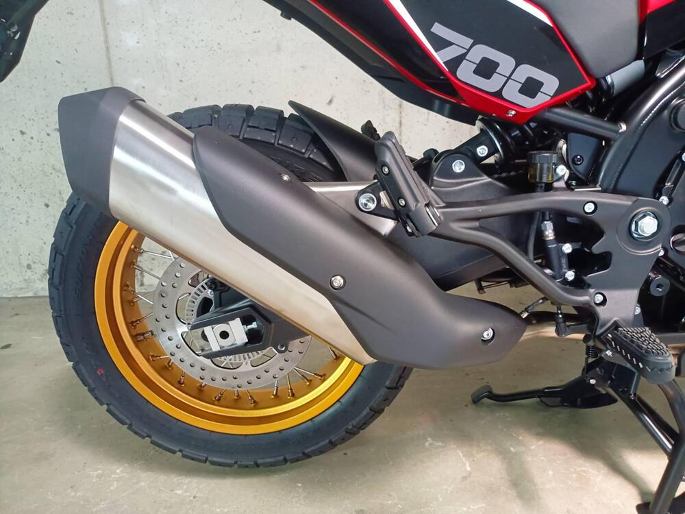 Moto Morini X-Cape 700 Gold Edition (2025) (13)