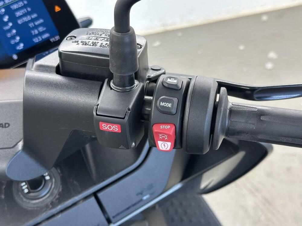 Bmw CE 04 (2021 - 25) (14)