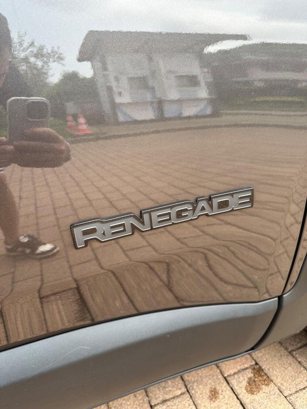 Jeep Renegade usata a Lecco (4)