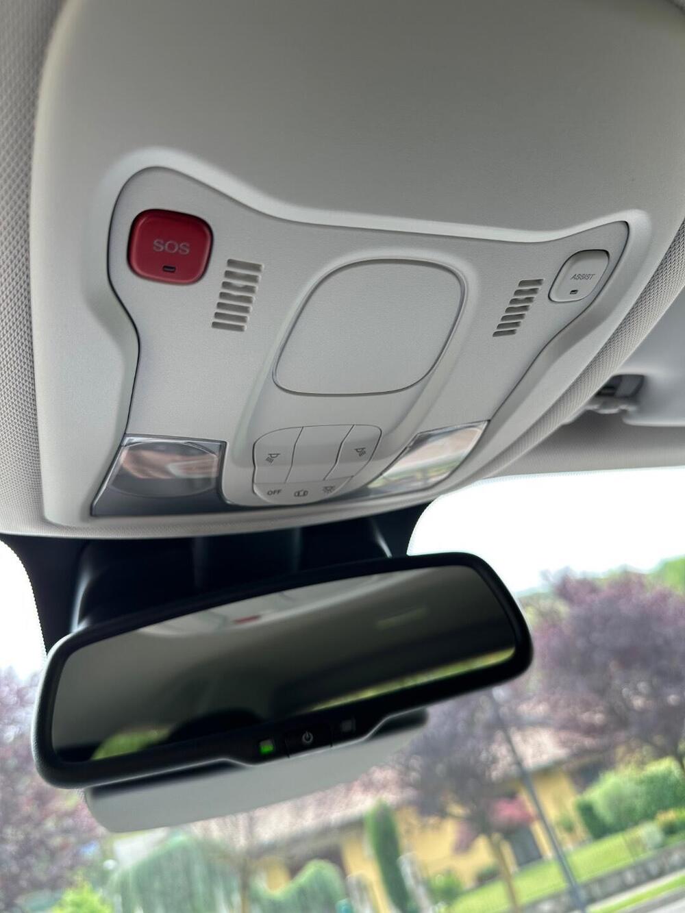 Jeep Renegade usata a Lecco (11)