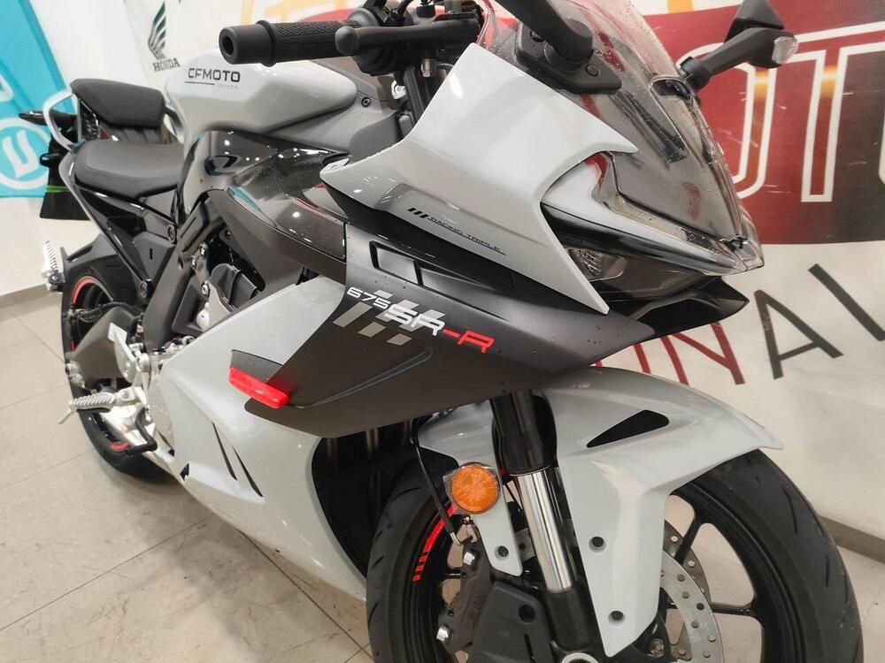 CFMOTO 675SR-R (2025) (4)