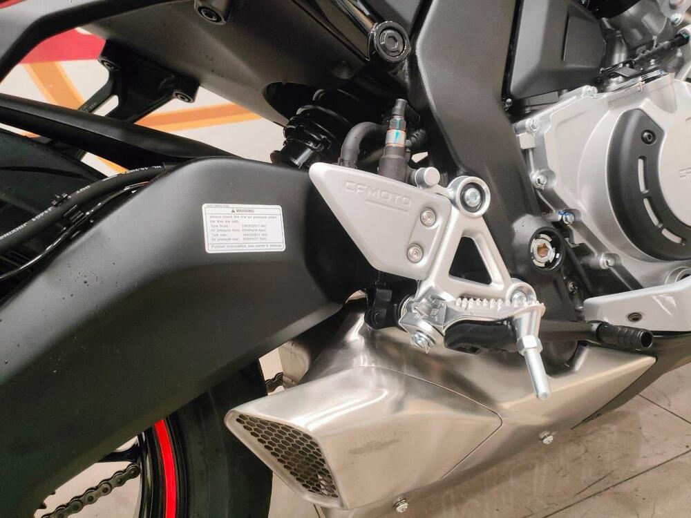 CFMOTO 675SR-R (2025) (9)