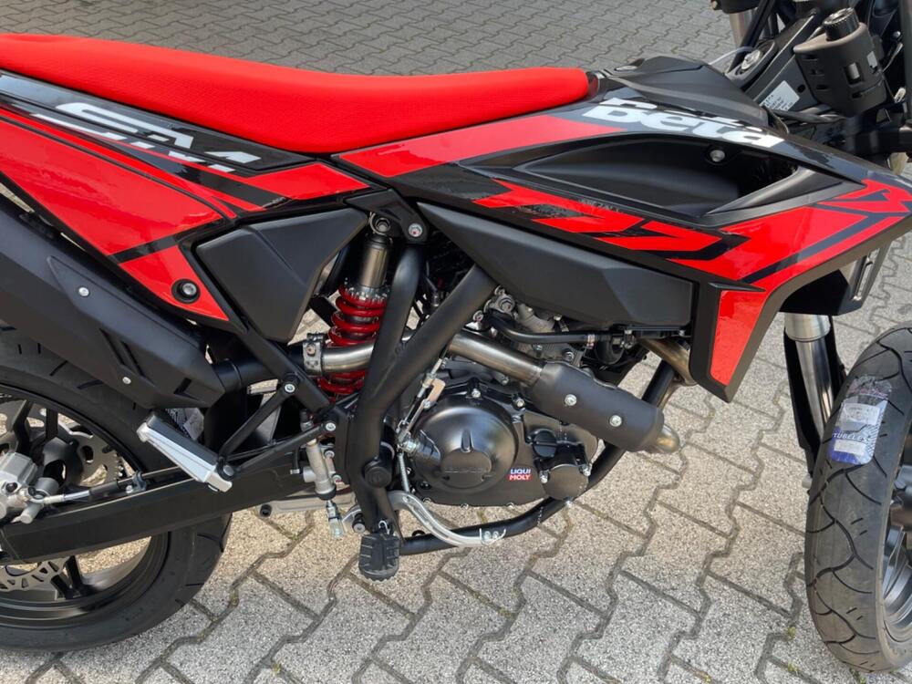 Betamotor RR 125 4T Motard T (2025) (5)